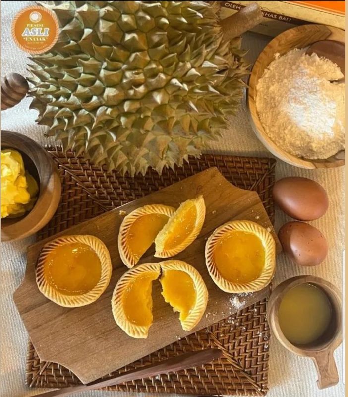 Pie Susu Durian isi 8