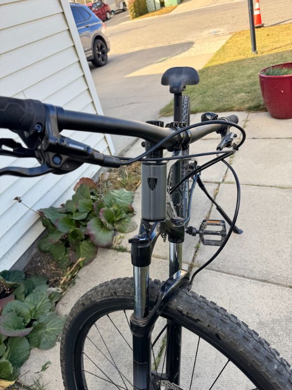 Trek Marlin 6 Gen 3 – 2024 (Size M, 29") – Lightly Used