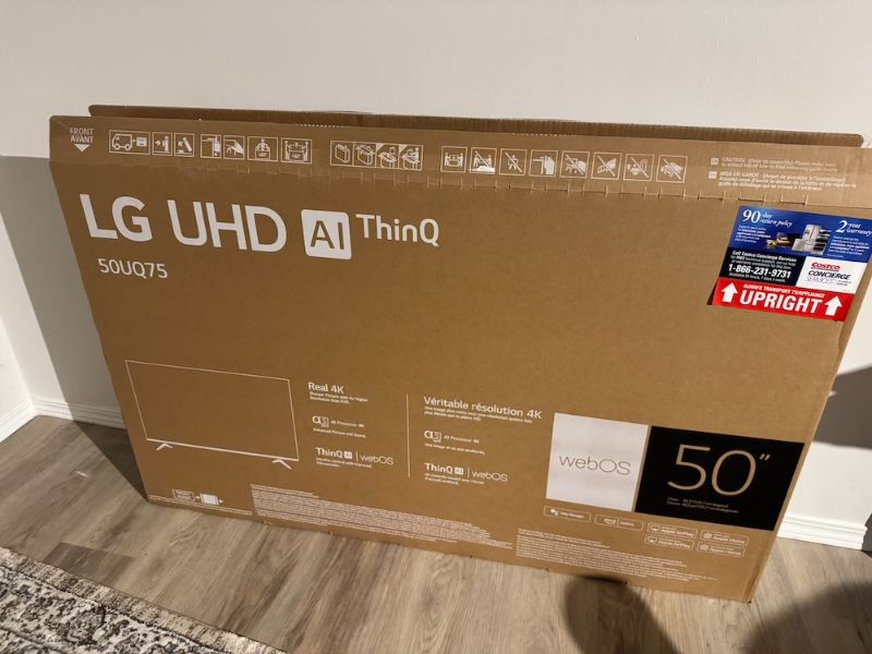 LG 50" UHD UQ7570 4K Smart LED TV – webOS 22, HDR10 Pro, AI Processor, Wall Mount & Box (Like New)