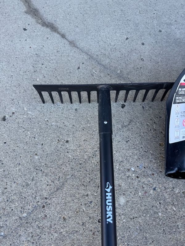 Garden Tool Bundle – Shovel, Rake & Snow Scraper (Brand New)