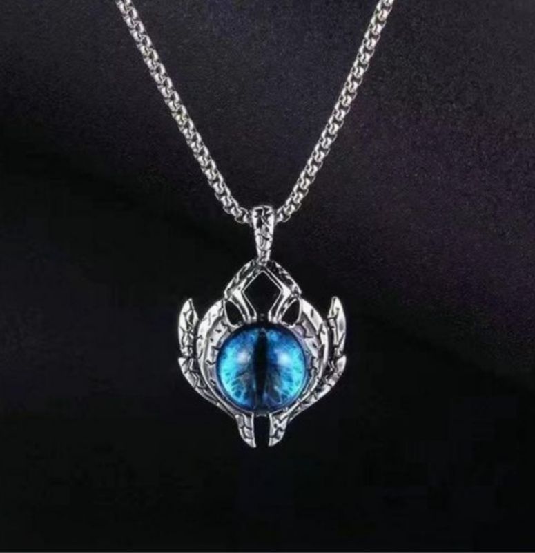 Nouveau collier métallique élégant pour hommes Devil's Eye