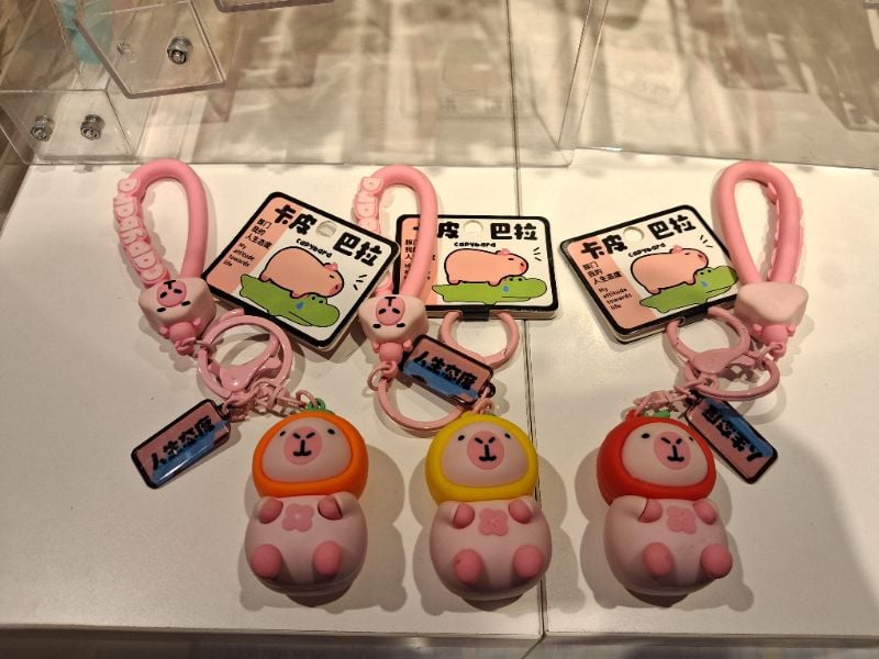 Gantungan Kunci Fashion (Kapibara Pink)