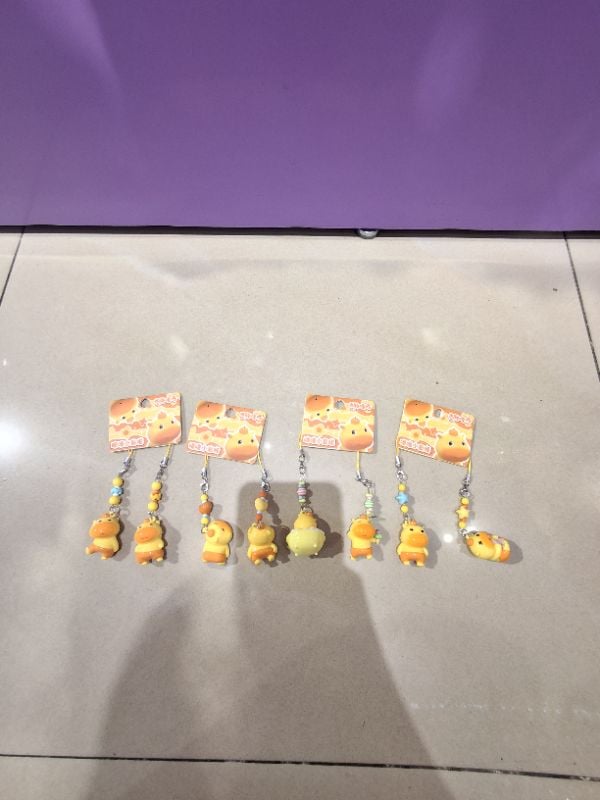 Gantungan Hidung Kecil Kapibara Lulu Set Pasangan (4 Desain Campuran)