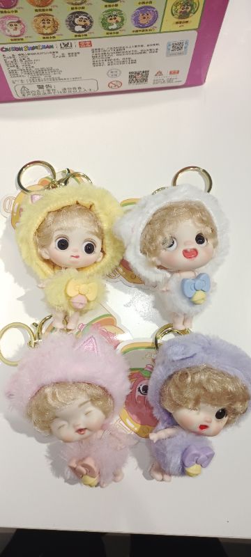 Set Gantungan kunci boneka kucing bulu panjang ( 4 warna campur)