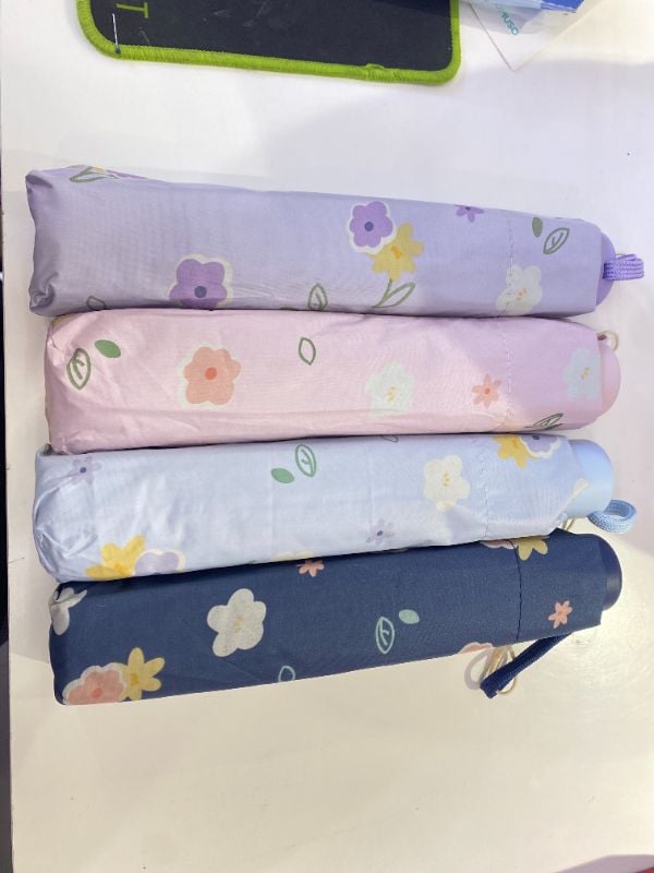 Payung Lipat 3-Tone Aprikot Blossom & Spring Shower - 4 Warna Variatif