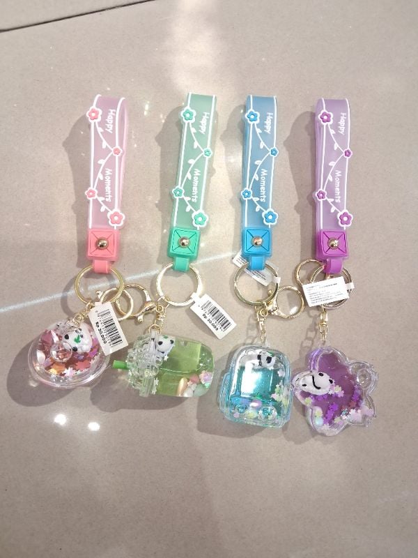 Gantungan kunci panda resin