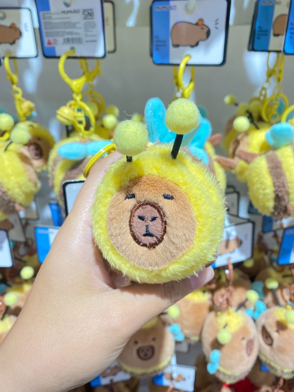 Gantungan Kunci Tas (Kapibara & Lebah 2 in 1)