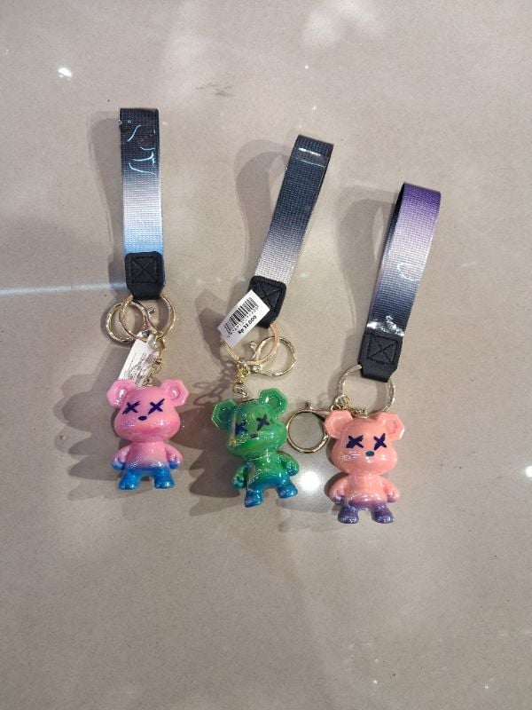 Gantungan kunci beruang grafiti berwarna