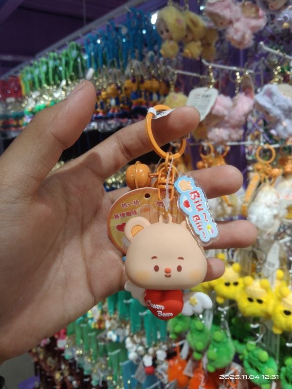 Gantungan Kunci Beruang Krim