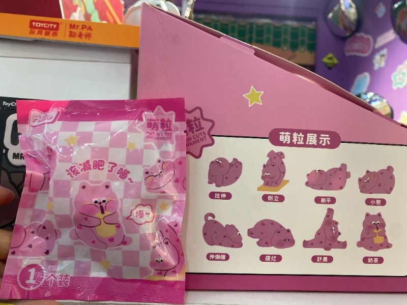 Kucing Gemuk Karakter Lucu