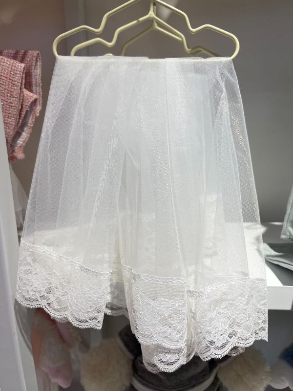 A01 Cadar Rendah Putih