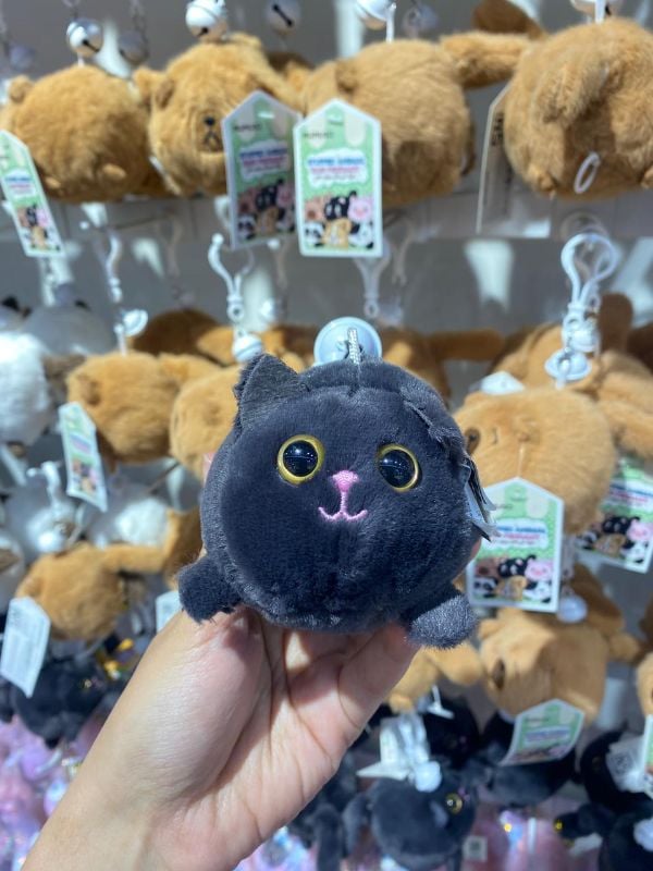 Gantungan kunci plush kucing goyang ekor-Hitam