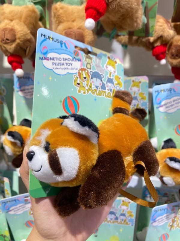 Mainan Plush Bahu Magnetik (Panda Merah)