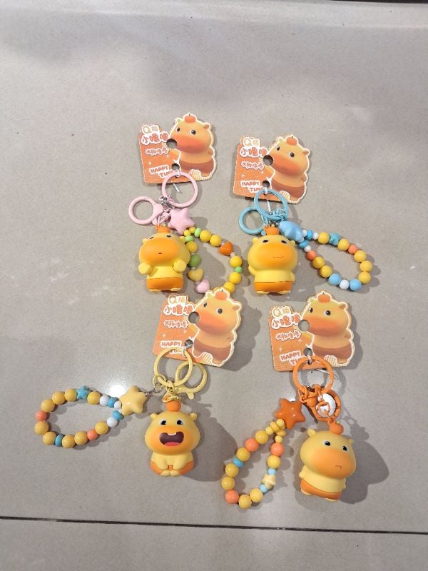 Kapibara Lulu Gantungan Boneka Versi Q (4 Model Campuran)