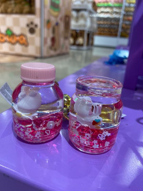 Gantungan Kunci Isi Minyak Kelinci Kecil Pink (5 Model Campur)