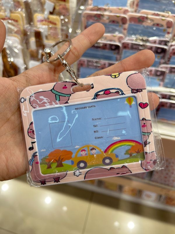 Tas Pensil Semi-Transparan Capybara