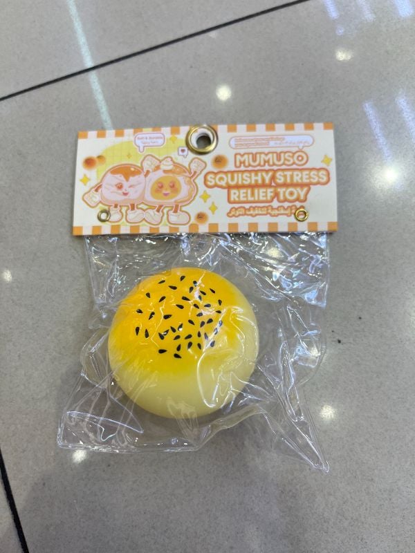 Mainan Pereda Stres yang Empuk (Puff Kuning Telur)