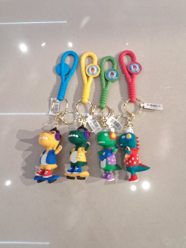 Gantungan kunci model Dinosaurus Sport