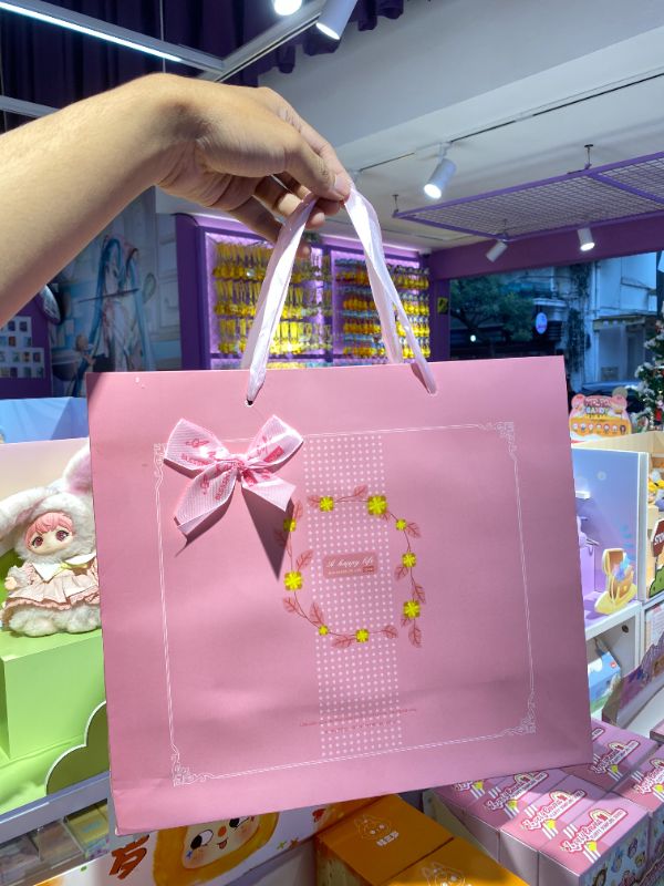 Gift bag ukuran besar Dasi Kupu-kupu Pink 30*27*12