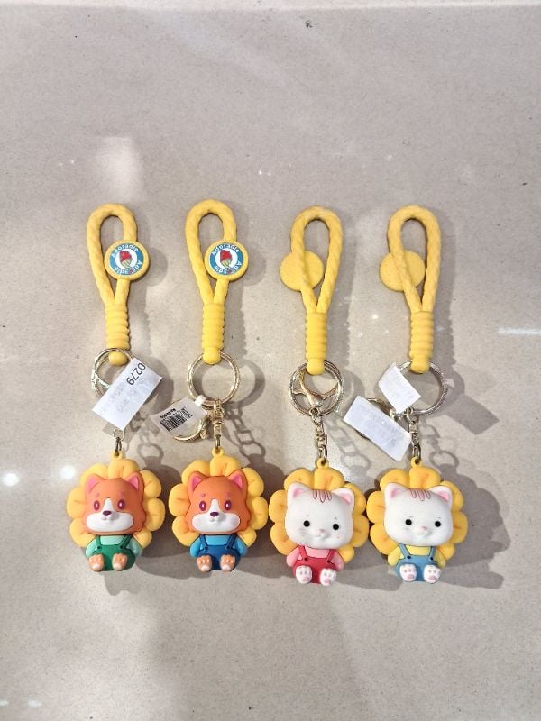 Gantungan kunci model bunga matahari hewan duduk