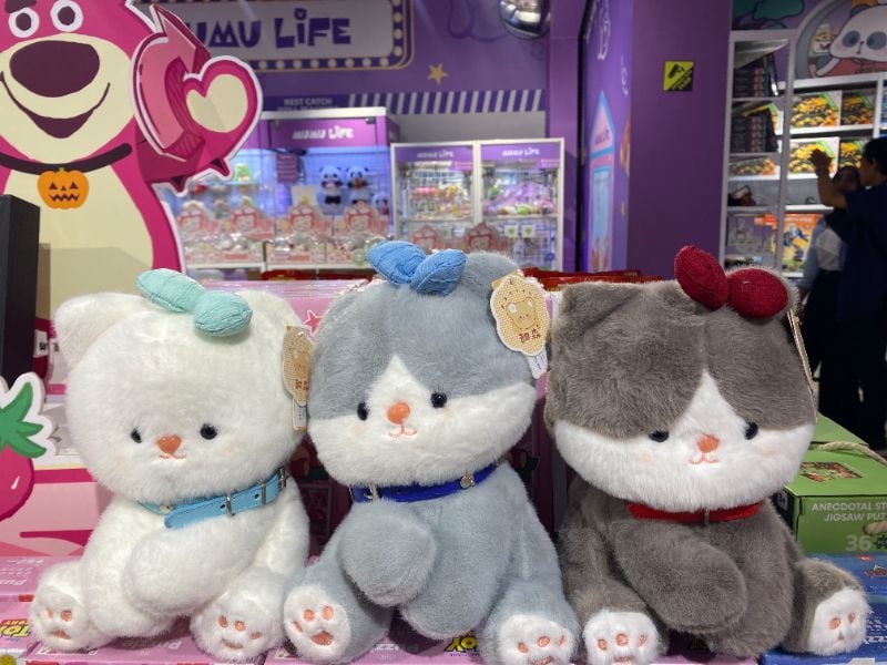 Mainan Mewah 23,5 cm (Kucing Manis)