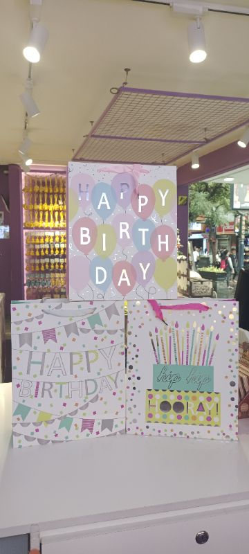 Kantong hadiah gift bag Happy Birthday (Foil Stamping/M)