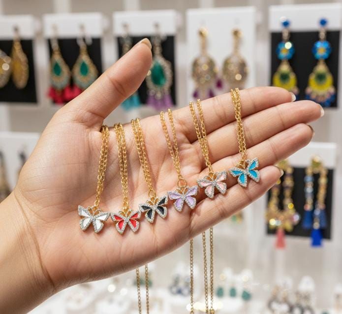 Chain locket necklace