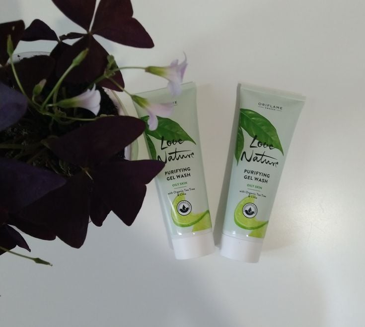Purifying Gel Wash with Organic Tea Tree & Lime