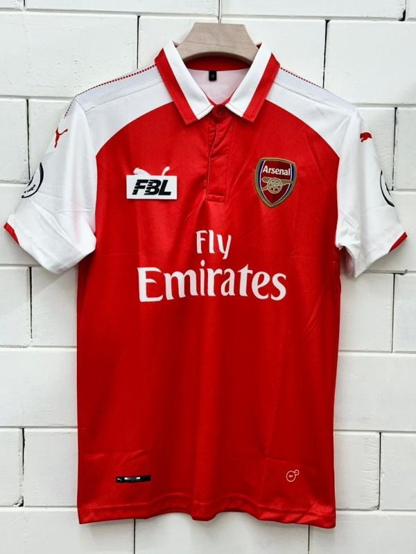 HALF SLEEVE BUTTON EMBROIDERY MASTER COPY  ARSENAL  RETRO KIT🌟 PLAYER- ÖZIL 11 ✨