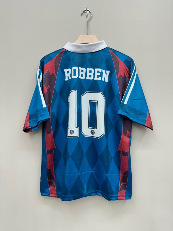 BAYERN RETRO KIT🌟
ROBBEN 🔟 💥