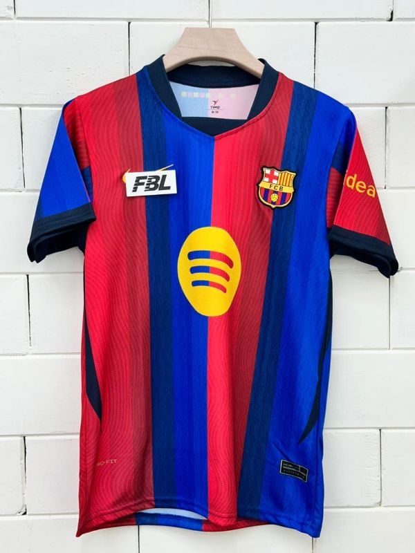 HALF SLEEVE  EMBROIDERY MASTER COPY  BARCA 26-27 KIT🌟 PLAYER- RAPHINHA 1️⃣1️⃣ ✨
