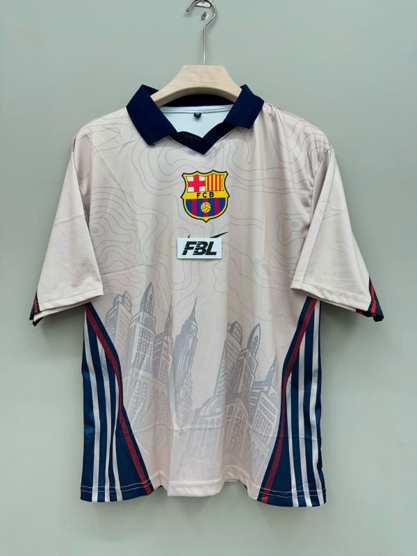 BARCELONA FANTASY KIT🌟
YAMAL 🔟✨