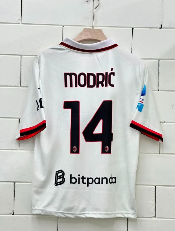 AC MILAN AWAY26-27 KIT
MODRIC1️⃣4️⃣🔥✨