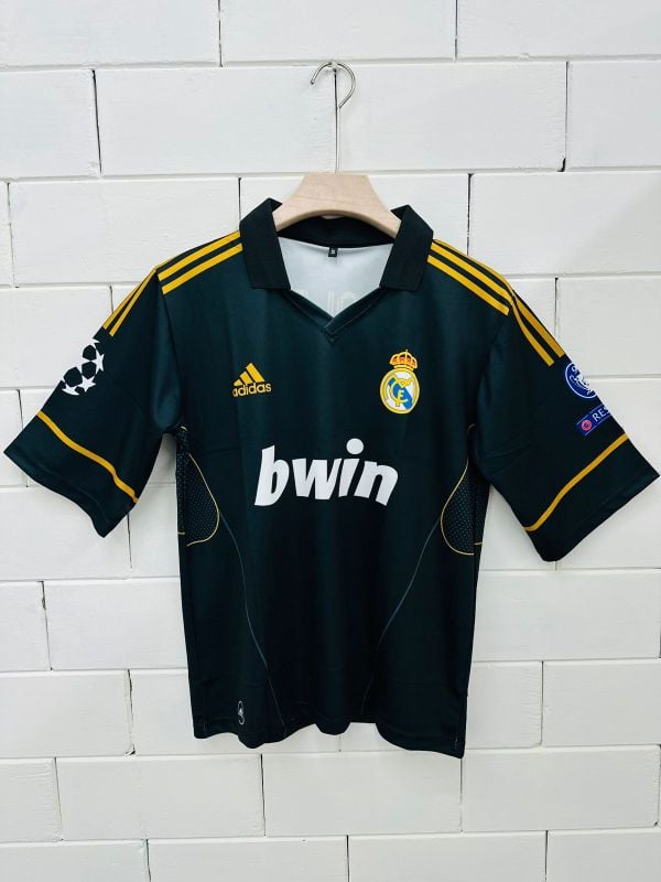 Real Madrid Black Football Jersey – Ronaldo 7️⃣