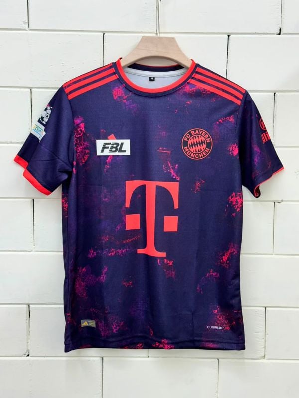 BAYERN 3RD 2026-27 KIT🌟
PLAYER-  OLISE 17  ✨