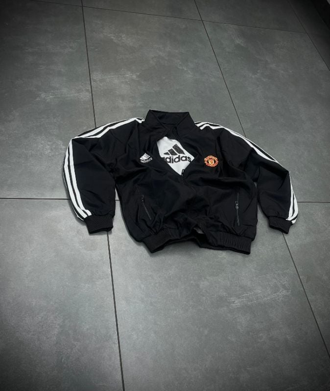 UNITED BLACK