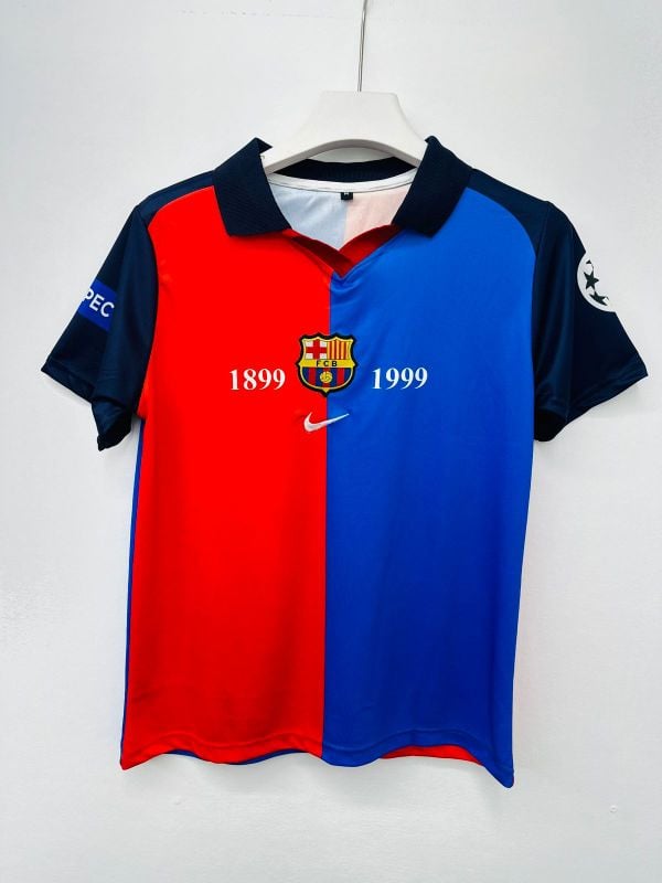 BARCELONAHOME
MESSI 1⃣9⃣