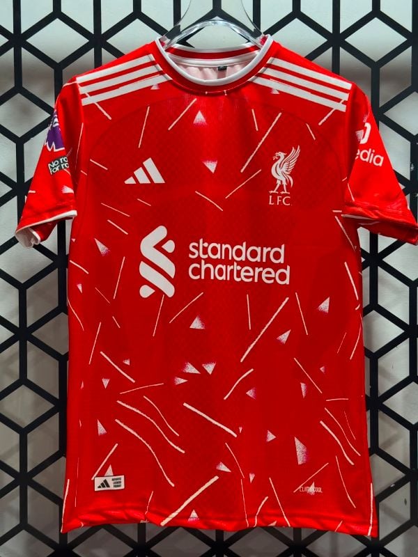LIVERPOOL HOME 2026-27 KIT
PLAYER-  VIRGIL