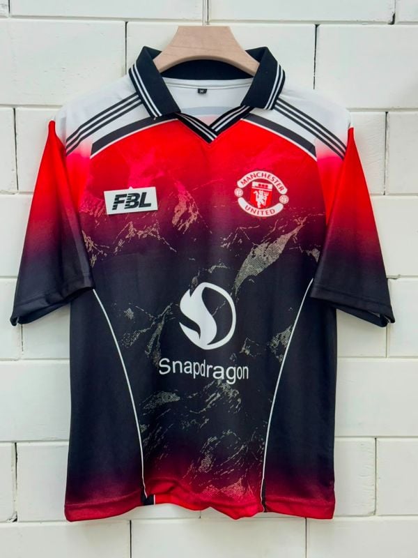 COLLAR SUBLIMATION FIVESLEEV MANCHESTER UNITED SPECIAL KIT
ROONEY8️⃣