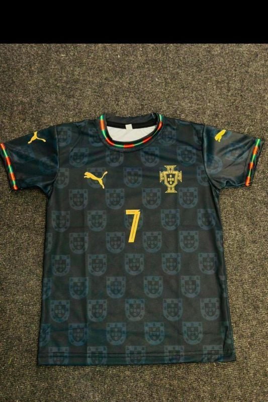 PORTUGAL AWAY KIT 26 
RONALDO 7⃣✨