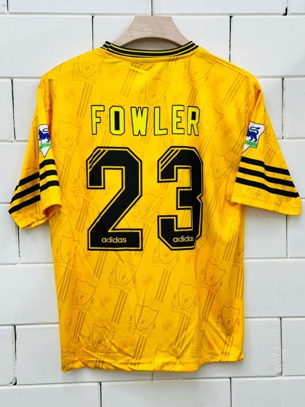 LIVERPOOL RETRO KIT
PLAYER-FOWLER✨