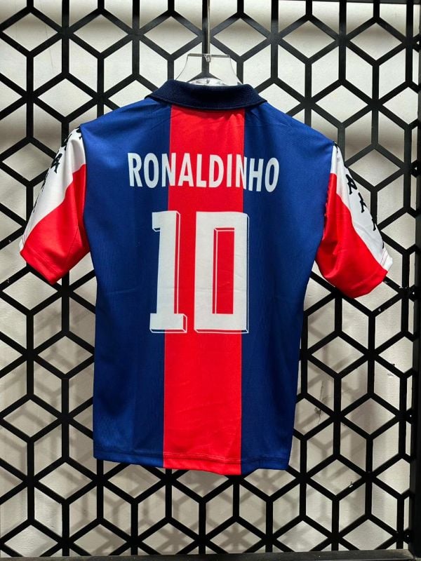 BARCA SPECIAL KIT FIVESLEEV
RONALDINHO 🔟✨
