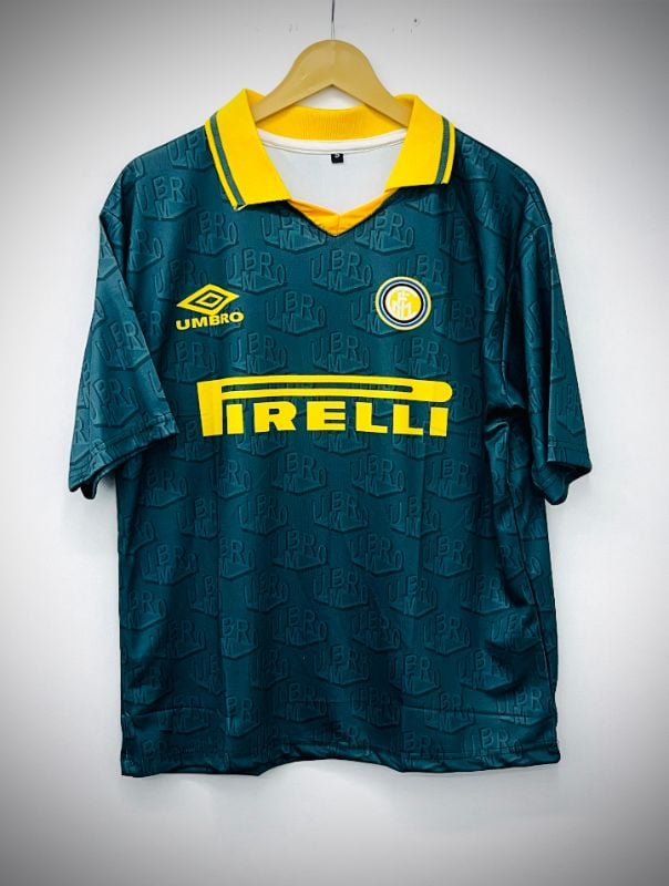 INTERMILAN 
R.CARLOS ✨