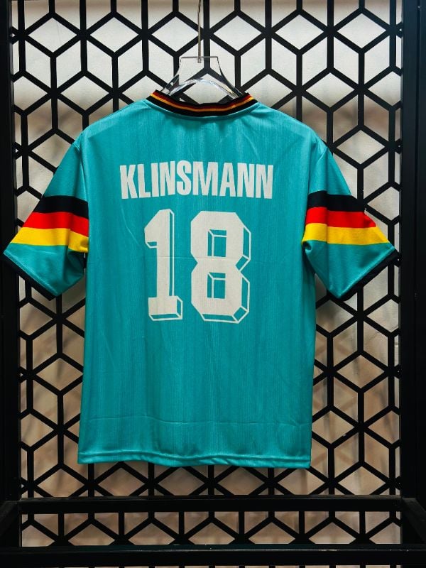 GERMANY AWAY
KLINSMANN 1⃣8⃣