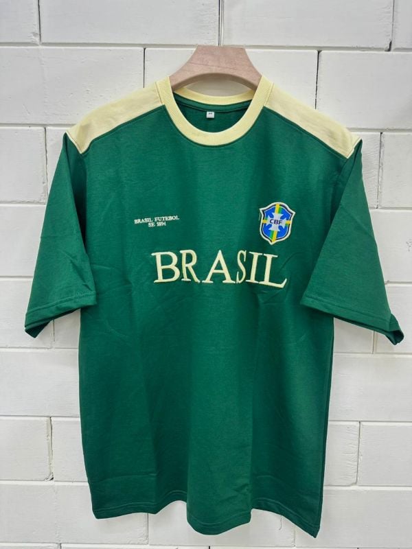 BRAZIL VINTAGE TSHIRT
EMBROIDERY STYLE