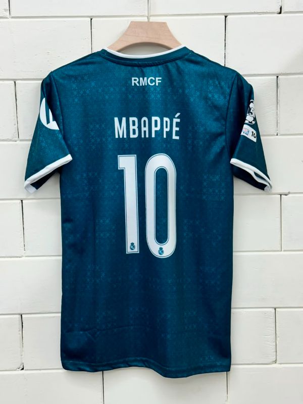 REAL MADRID AWAY EMBROIDERY 2026-27 KIT
PLAYER-  MBAPPE 🔟 ✨