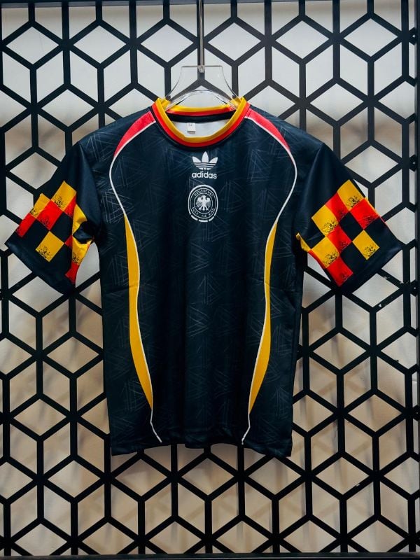 JS KIDS 
GERMANY SPECIAL KIT FIVESLEEV
BECKENBAUER 5⃣✨