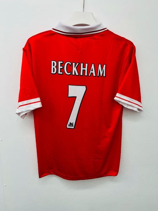 MAN UNITED HOME
BECKAM7⃣✨