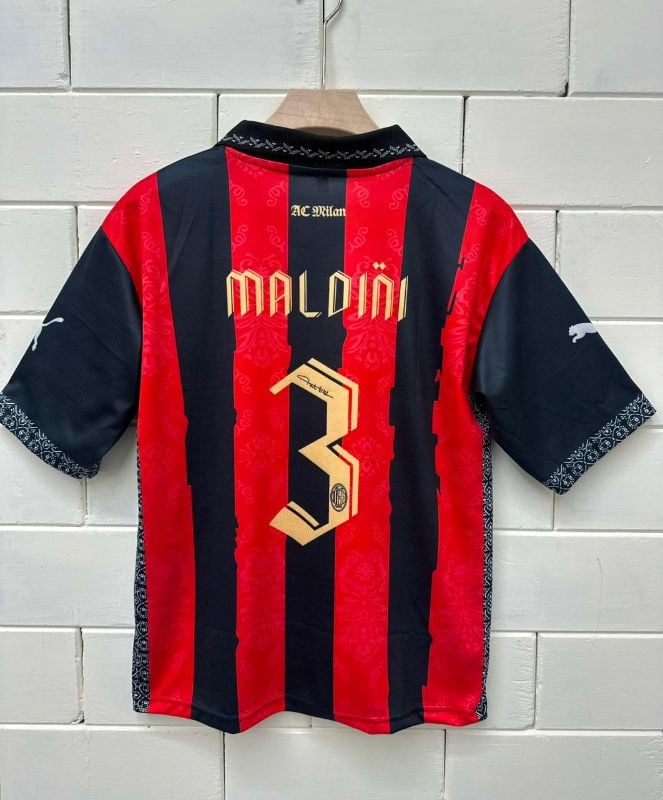 AC MILAN SPECIAL EDITION KIT
PLAYER- MALDINI3️⃣🔥
