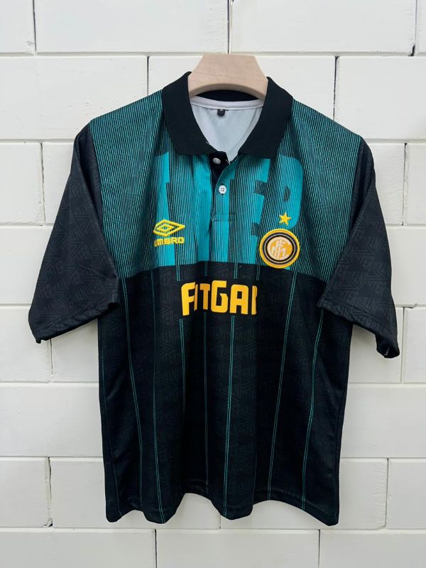 INTER  MILAN COLLAR EMBROIDERY 
PLAYER- RUMMENIGGE✨